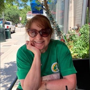 Meet your Posher, Kay